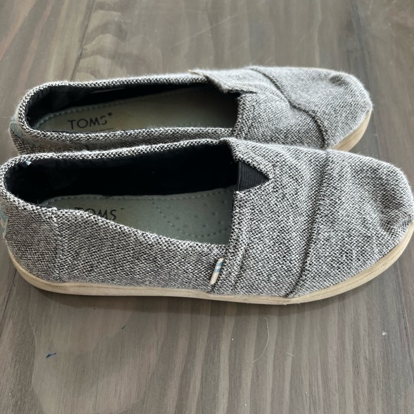 TOMS Youth Alpargata Black Repreve Soft Heathered Knit slip-on shoe size: Y2 - Picture 6 of 11